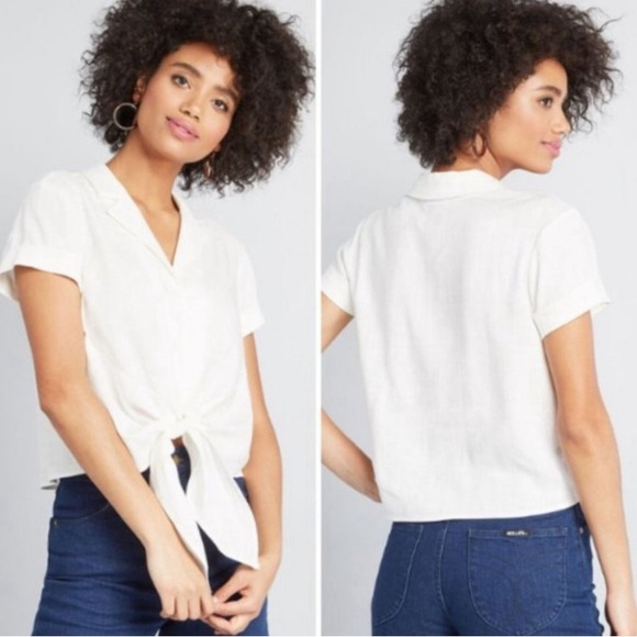 Wisely Tied Button-up in White - Picture 1 of 7